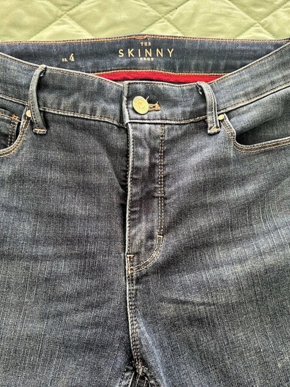 White House Black Market The Skinny Crop Skinny Crop Jeans Blue Size 4 Like New
